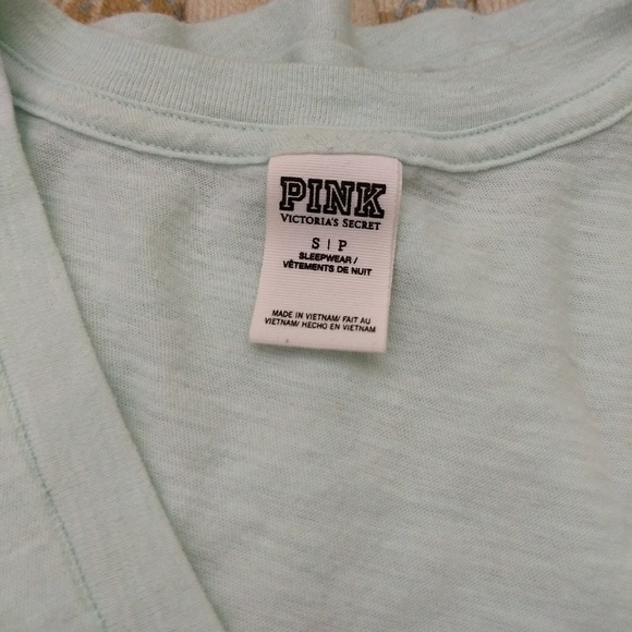 Pink VS V-neck Top size S - Picture 2 of 4